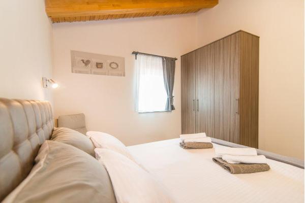 Silver Novigrad With Private Pool *