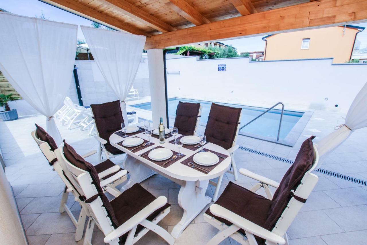 Silver Novigrad With Private Pool Villa *