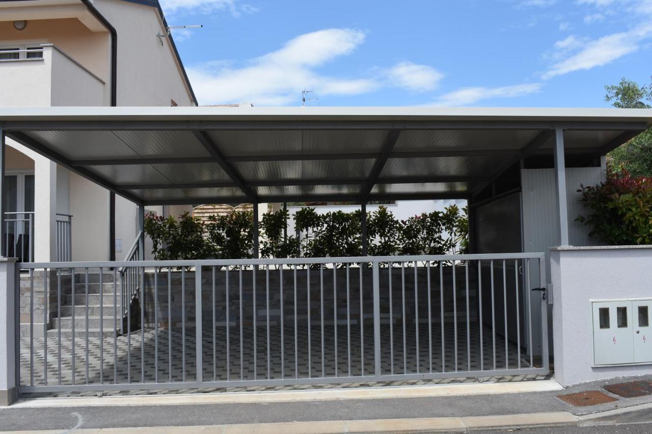 Villa Silver Novigrad With Private Pool Novigrad Istria